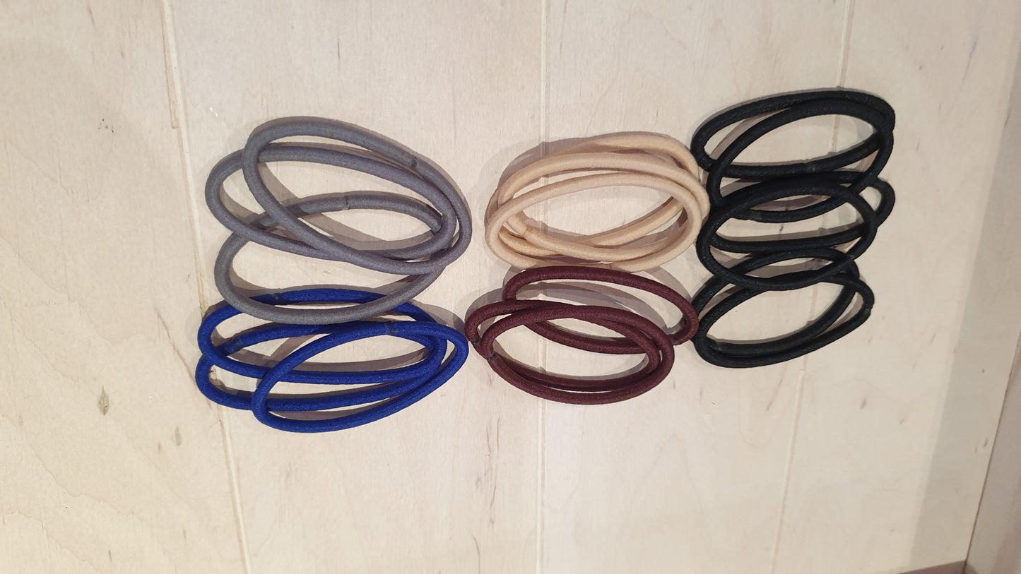 Set of 18 plain hair elastic with metal ring