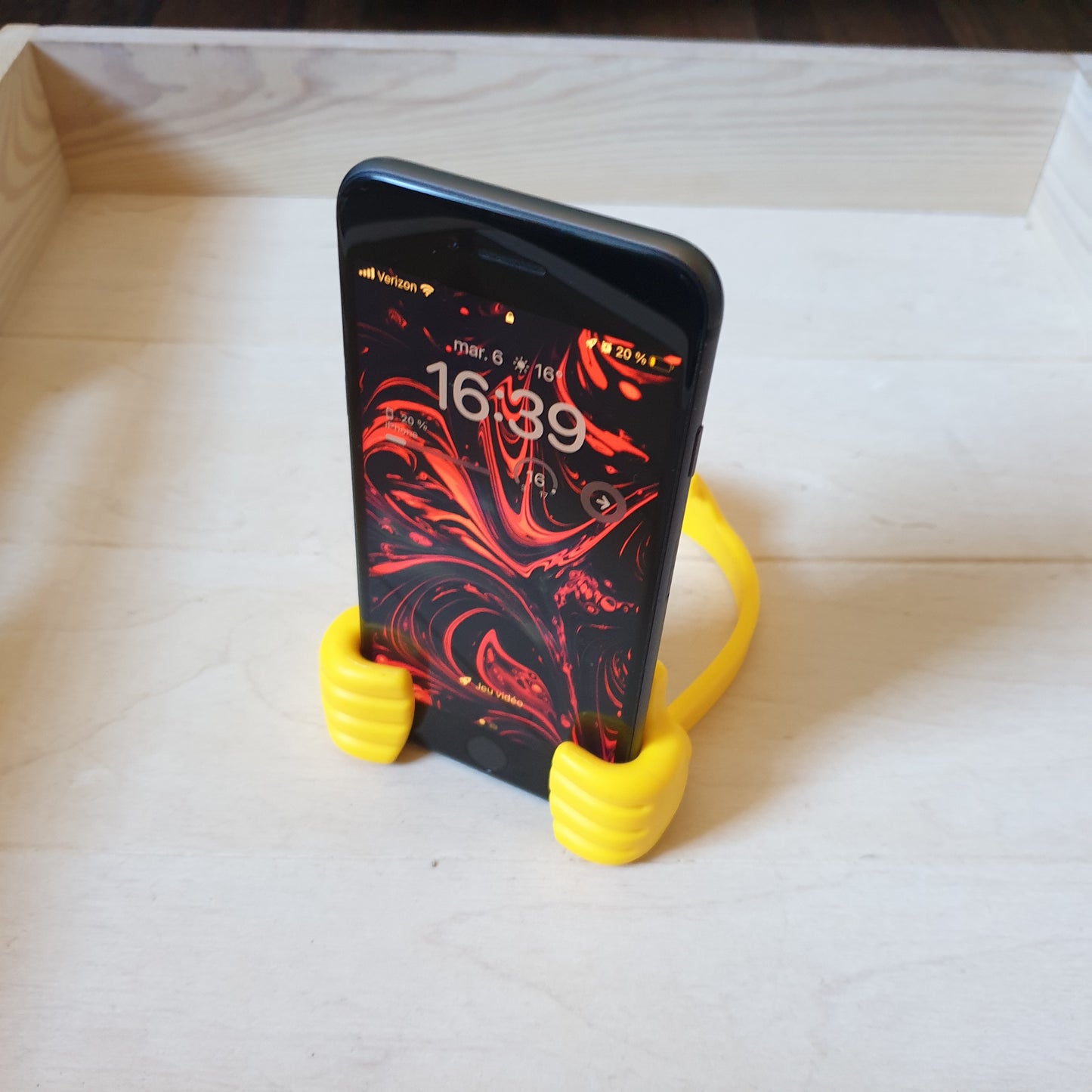 Hand cell phone stand / holder