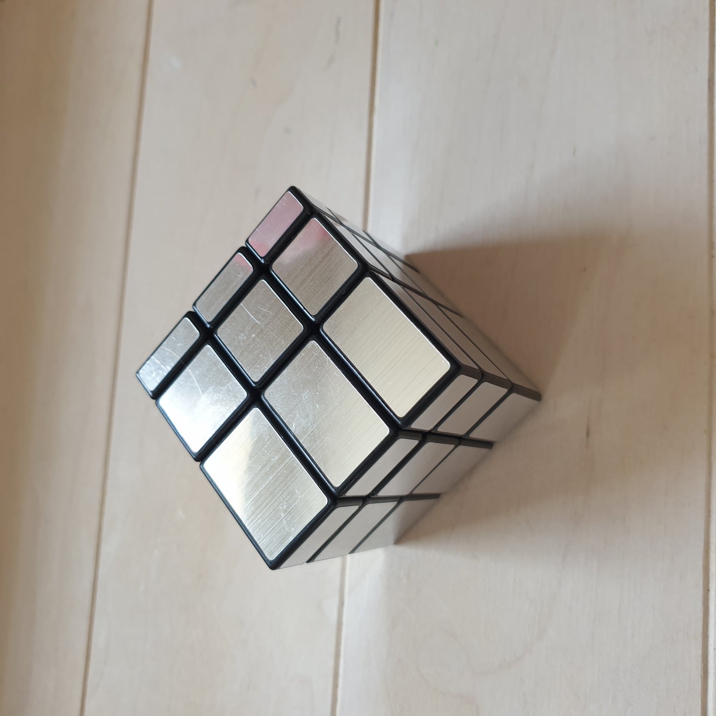 Silver cube puzzle defects