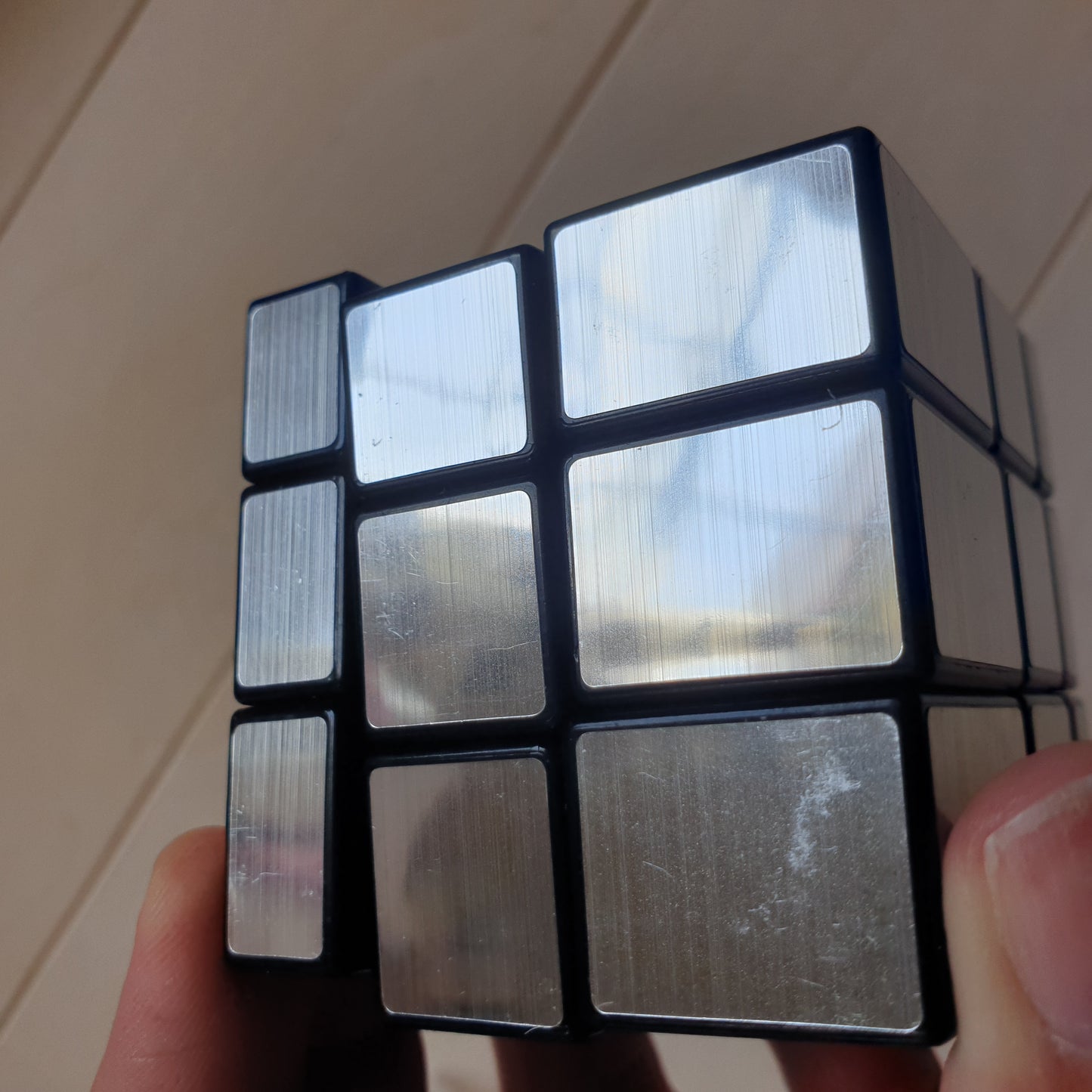 Silver cube puzzle defects