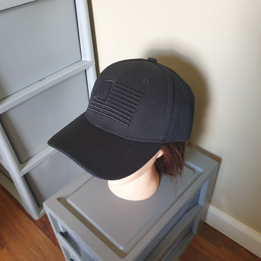 Adjustable black cap