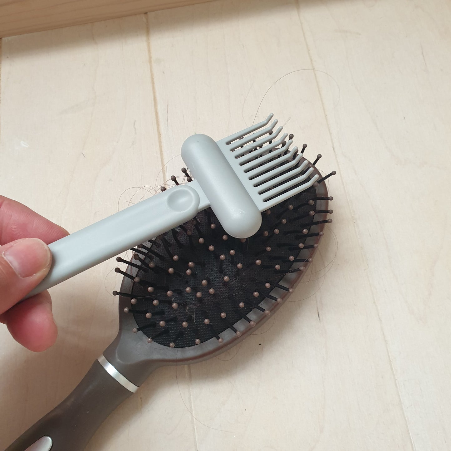 Hair brush cleaner defect