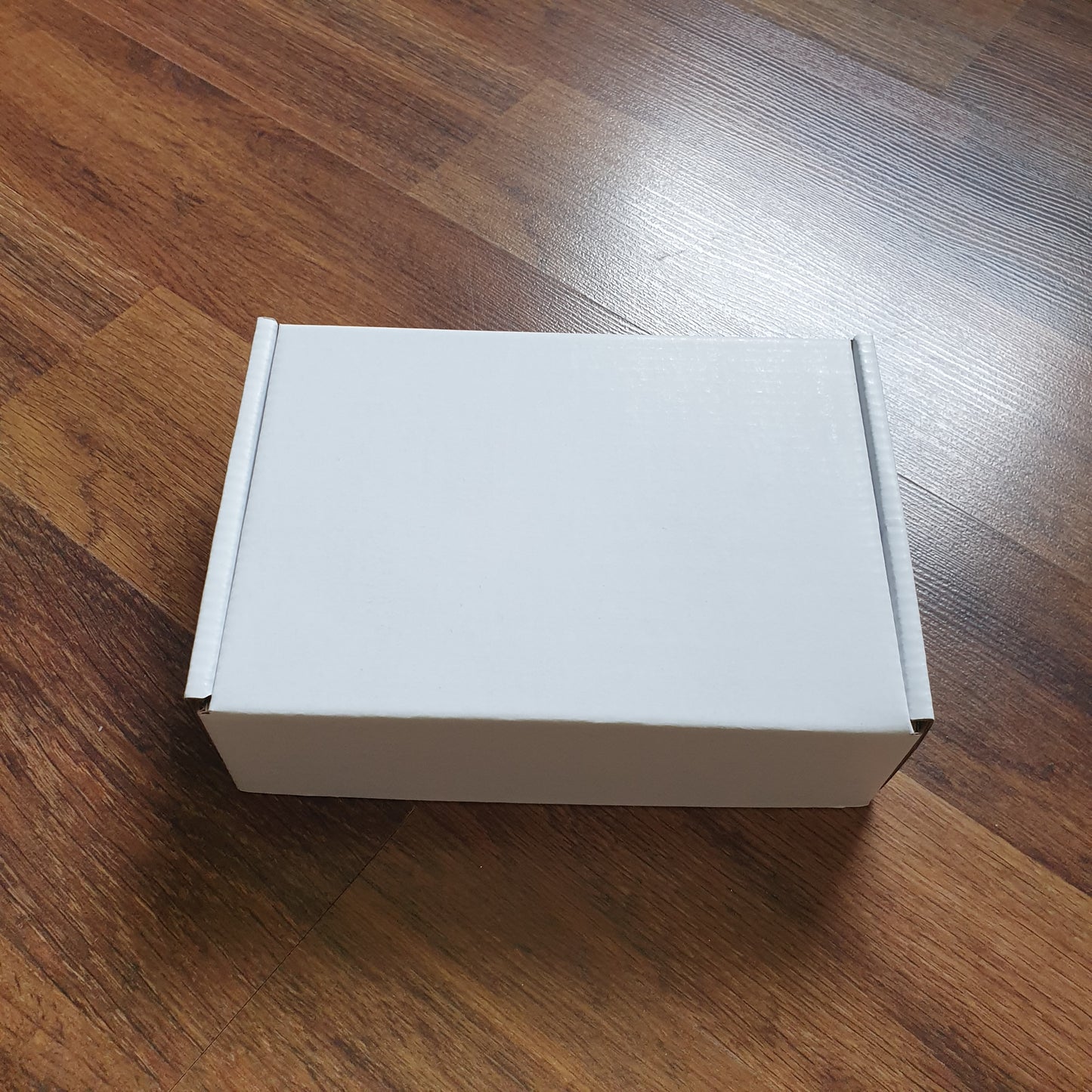 Scented wax melts woody box x12