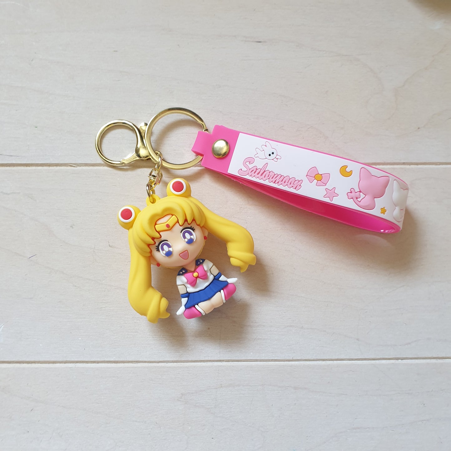 Keychain moon