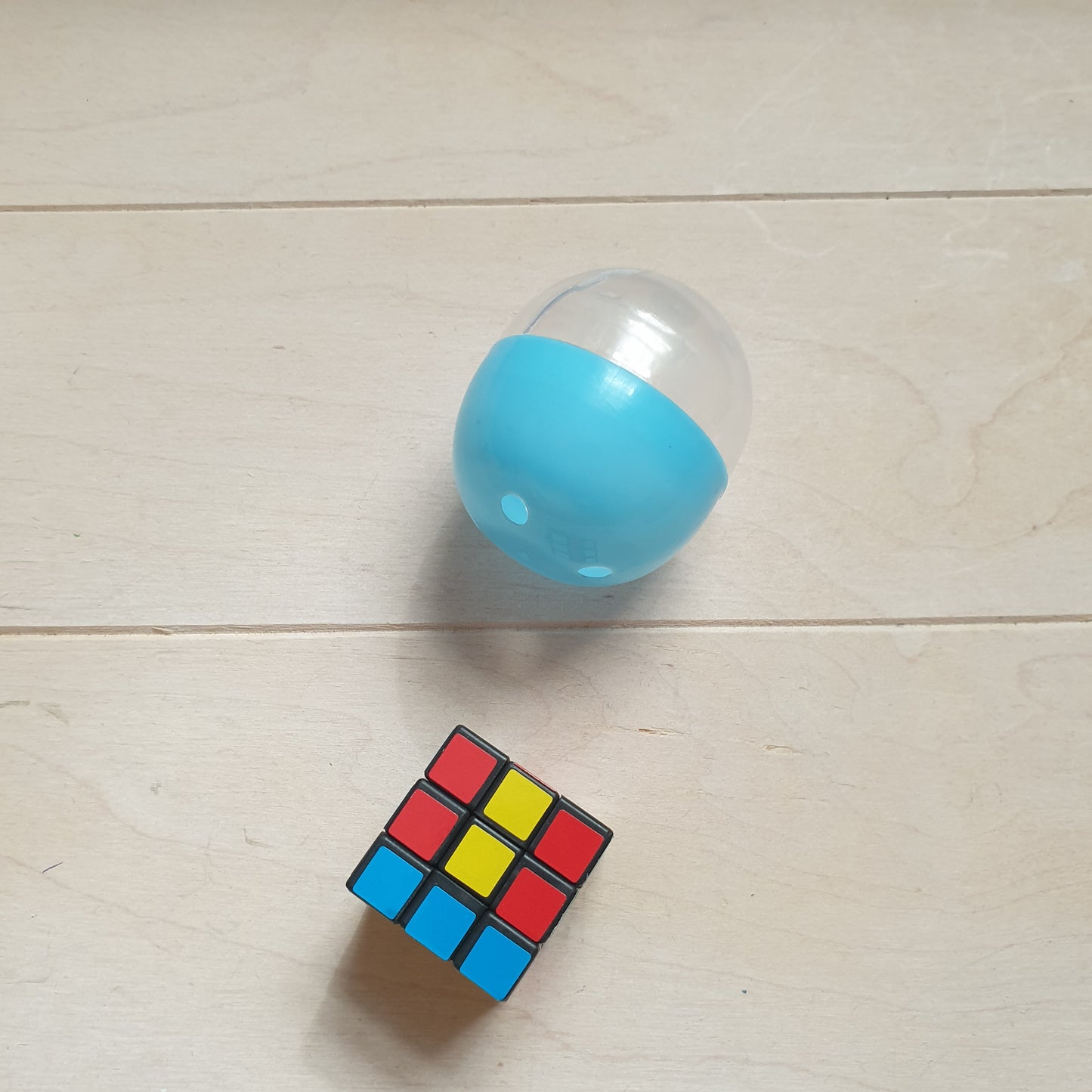 Mini cube toy