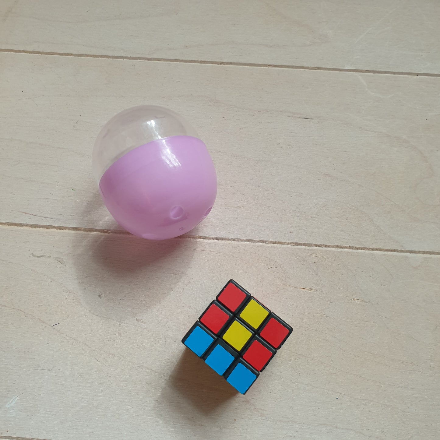 Mini cube toy