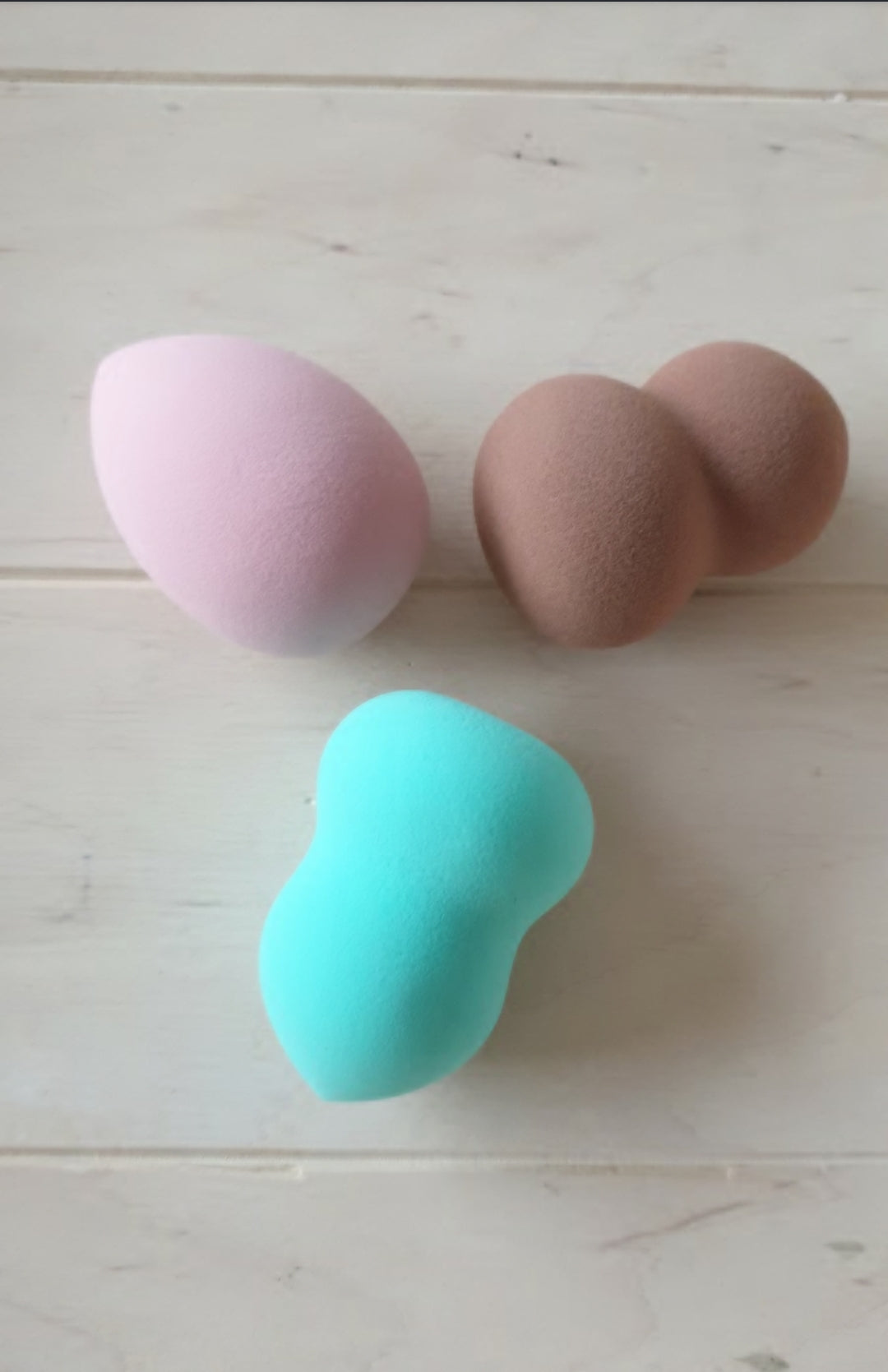 Makeup sponges x3