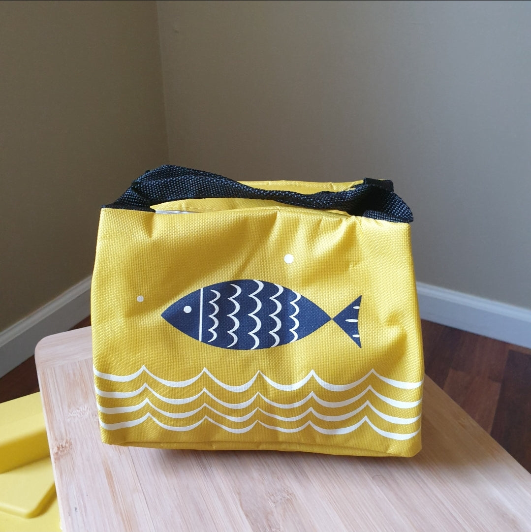 Fish cooler lunch bag with defects