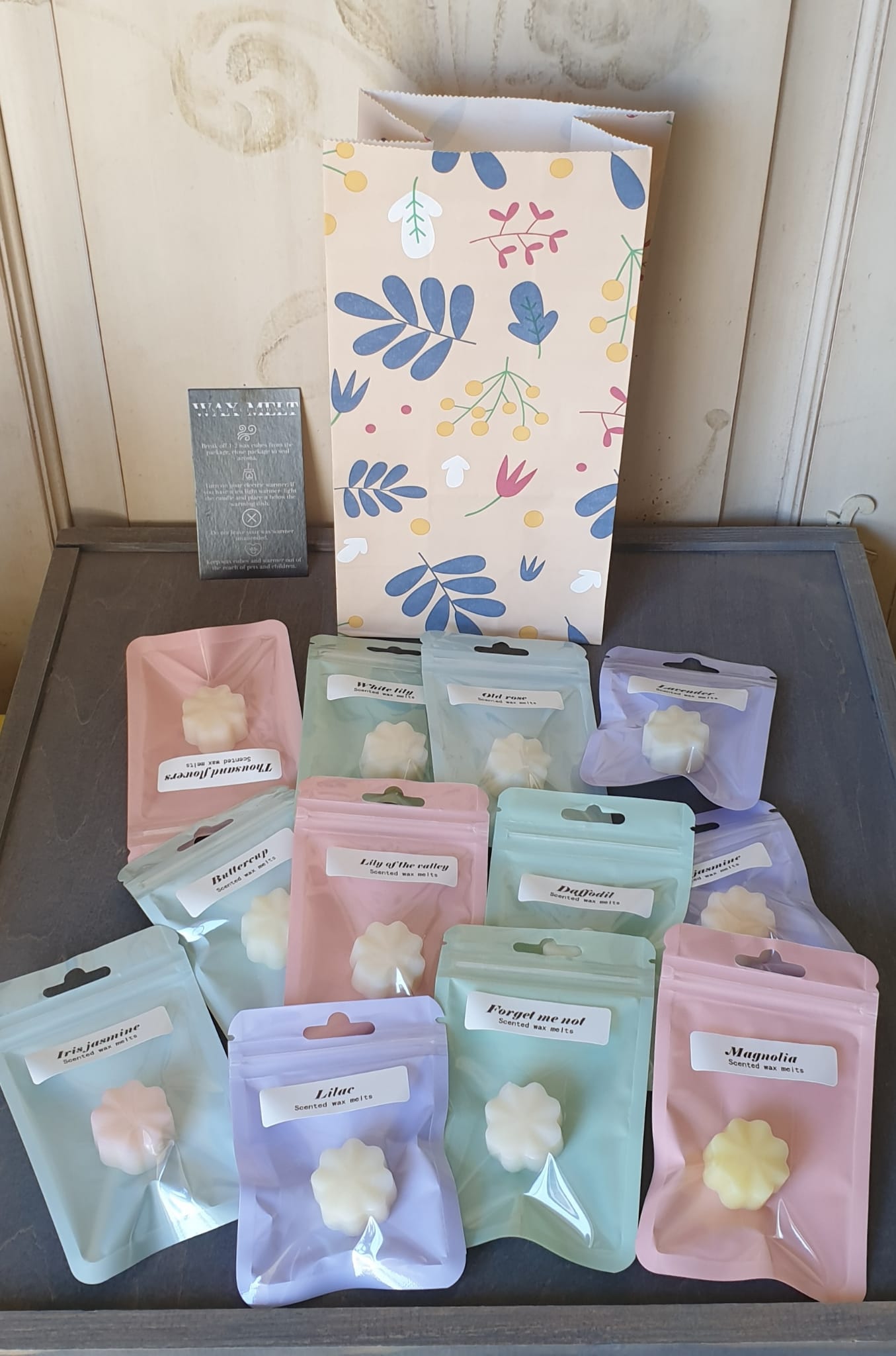 Scented wax melts floral box x12