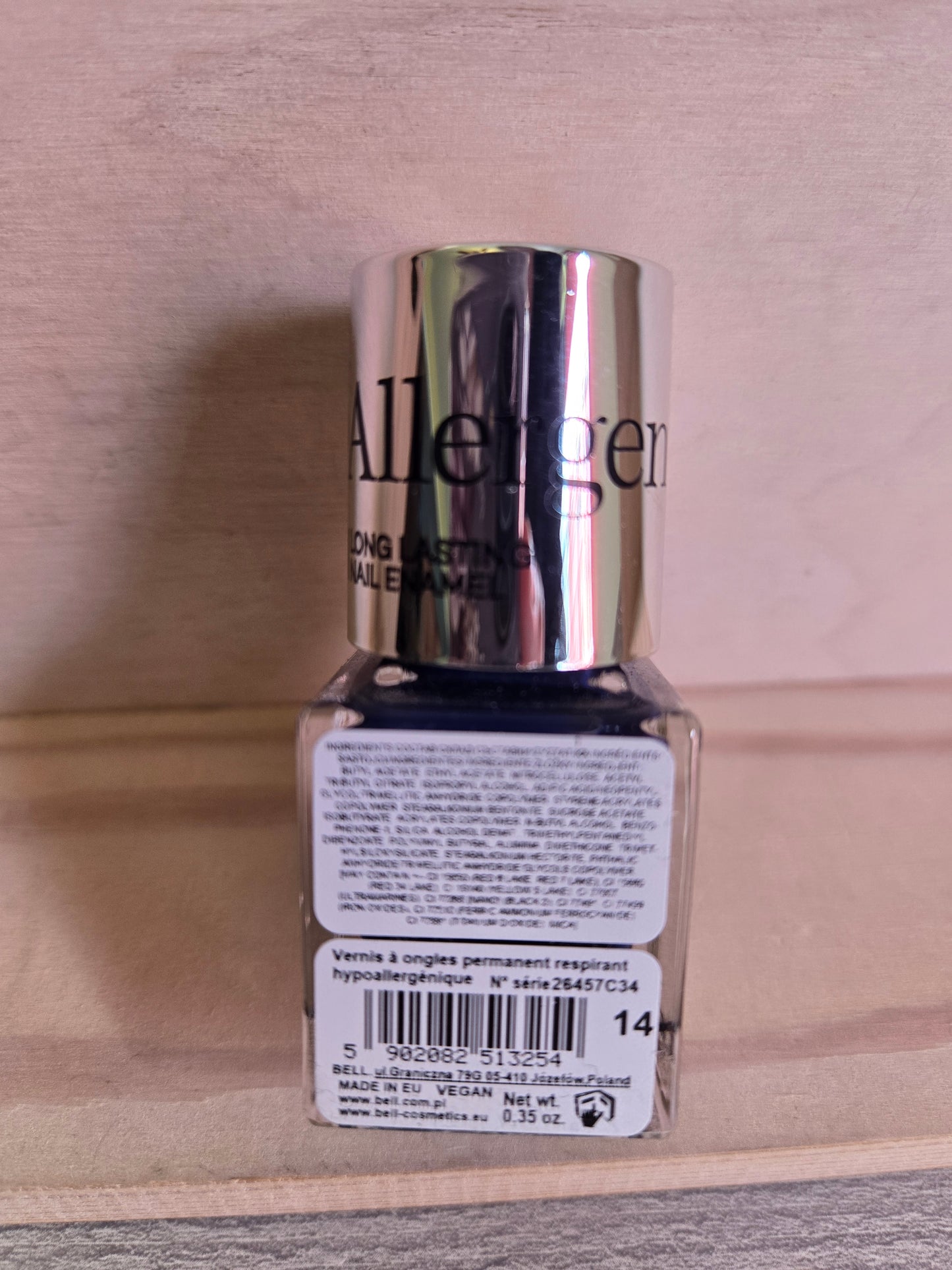 Nail polish hypoallergenic