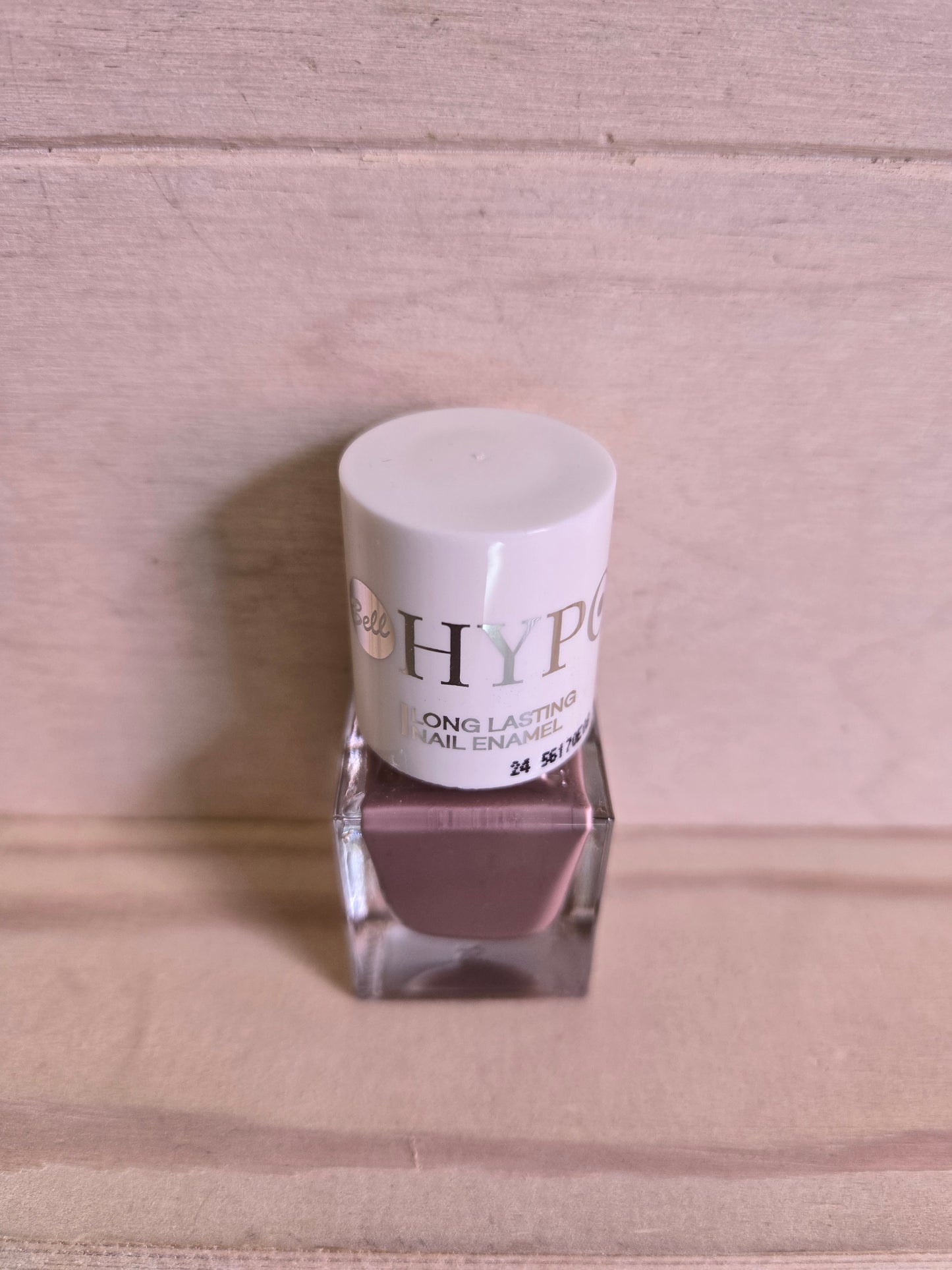 Nail polish hypoallergenic